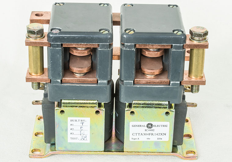 GE DC Contactor IC4482CTTA304FR142XN, Type A, 48V / 225A, Forward / Reverse (F/R) Relay