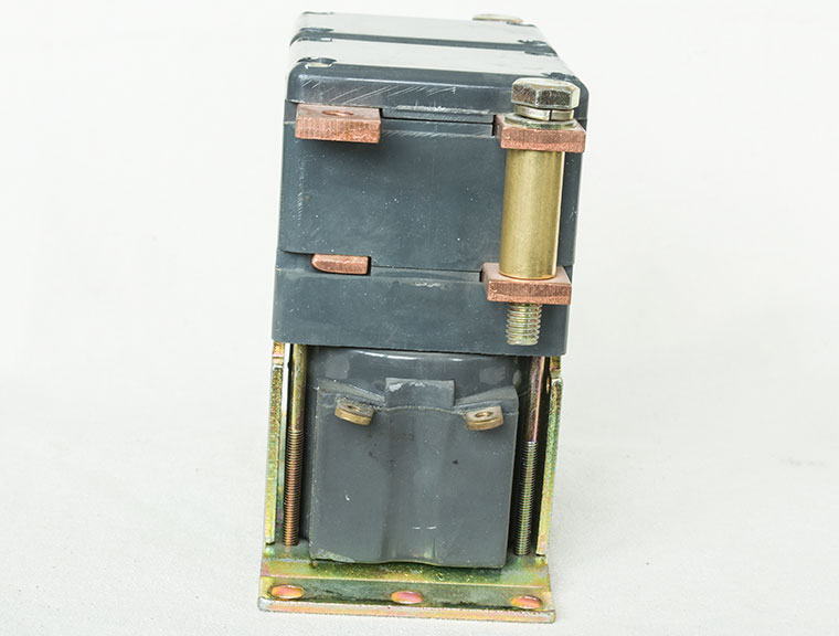 GE DC Contactor IC4482CTTA304FR142XN, Type A, 48V / 225A, Forward / Reverse (F/R) Relay