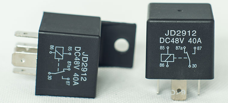 Bosch type automotive DC relay JD2912, with installation bracket