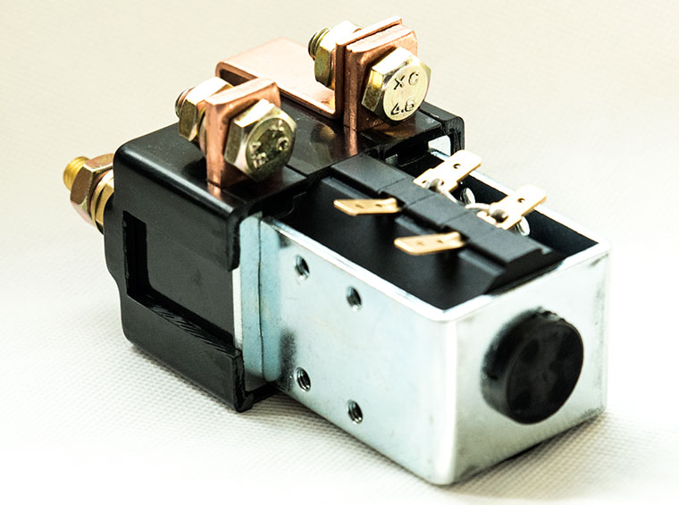 200A SPDT DC Contactor With Long Contact, QCC25C-200A/11L, Closed Contact Chamber