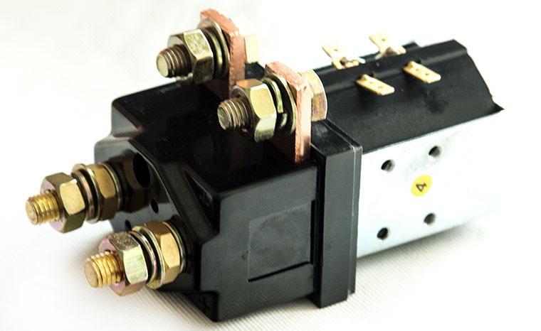 400A SPDT DC Contactor QCC25C-400A/11, One Normal Open And One Normal Close Solenoid