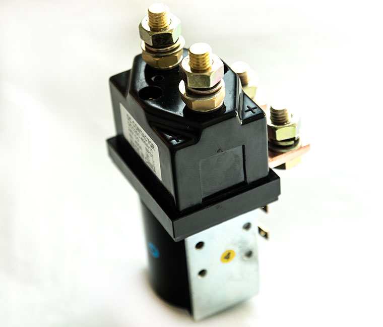 400A SPDT DC Contactor QCC25C-400A/11, One Normal Open And One Normal Close Solenoid