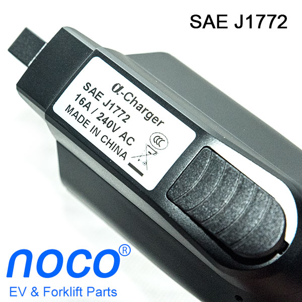 Electric Vehicle 16A AC Charging Gun, European 240V, US Standard 120V, 220V / 110V AC Power Input