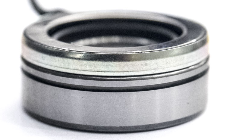 SKF Encoder Model BMB-6205/048S2/UA002A, Bore Diameter 25 mm, free cable end. SKF 6205 Bearing Sensor.